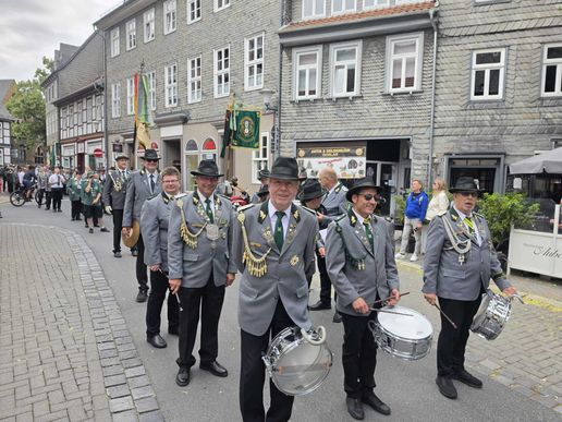 es stockt mal wieder am Brusttuch