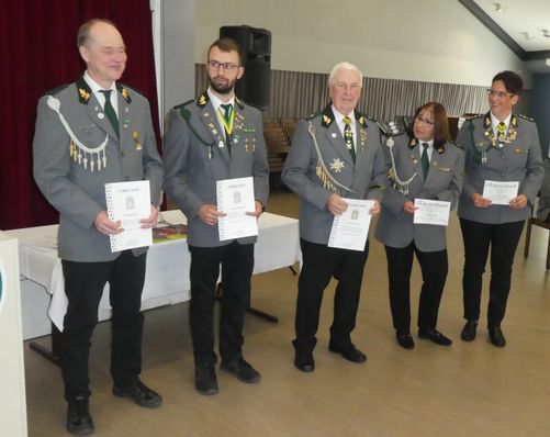 Ehrungen für langj. Mitgliedschaft und Verdienste